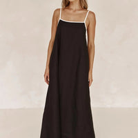 Euna | Zeitloses langes Kleid mit zarten Trägern