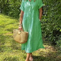 Ivey | feminines Kleid mit Knöpfen und Aufschlägen