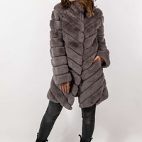 Valena | Damenmantel aus Chinchilla-Kunstfell