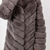 Valena | Damenmantel aus Chinchilla-Kunstfell