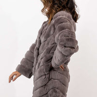 Valena | Damenmantel aus Chinchilla-Kunstfell