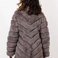 Valena | Damenmantel aus Chinchilla-Kunstfell