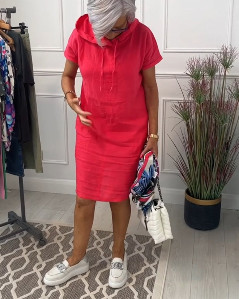 Nyla | Bequemes kurzärmeliges Freizeitkleid mit Kapuze