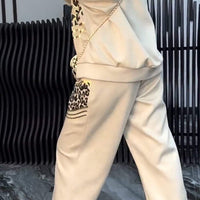 Alanna | Damenanzug, modern mit V-Ausschnitt