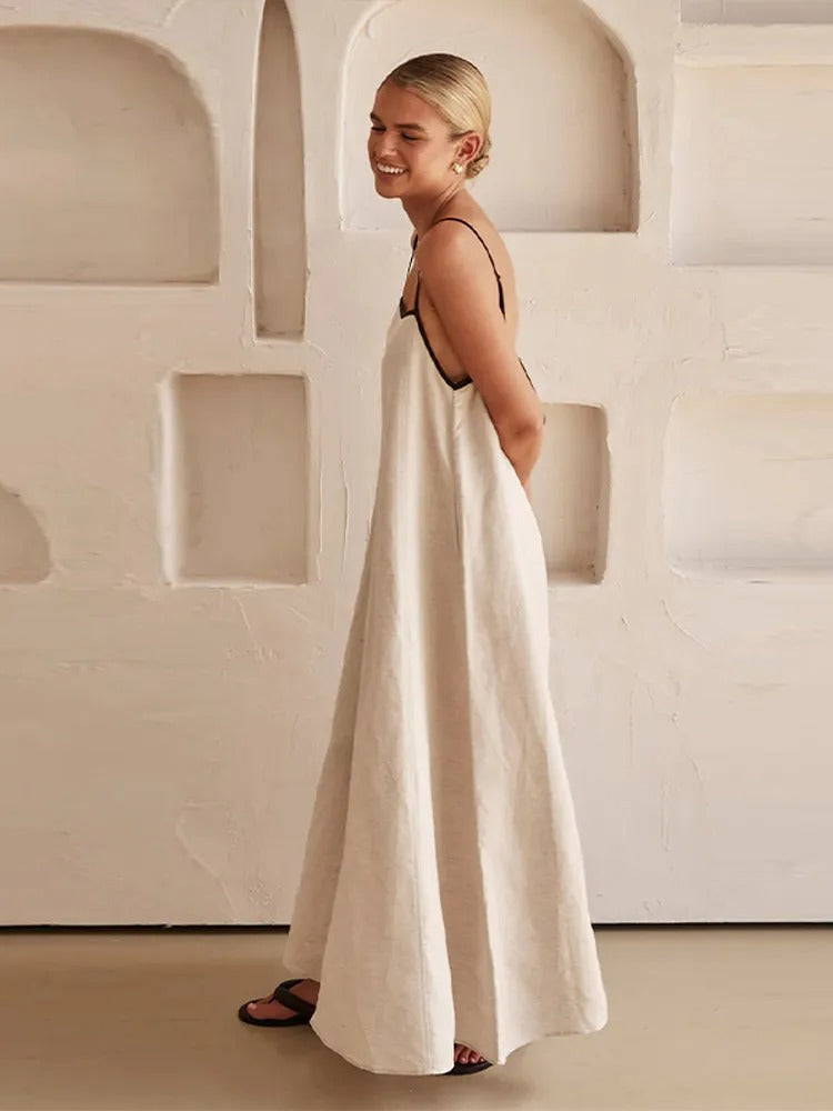 Euna | Zeitloses langes Kleid mit zarten Trägern