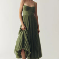 Nala | elegantes Kleid mit offenem Rücken