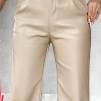 Alia | Damenhose aus Stretch-Kunstleder, mit Gürtel & stylisch