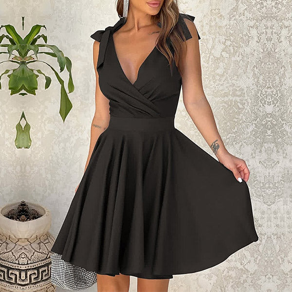 Elliana | Elegantes monochromes Kleid mit Schleife