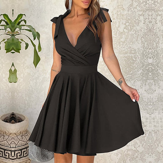 Elliana | Elegantes monochromes Kleid mit Schleife