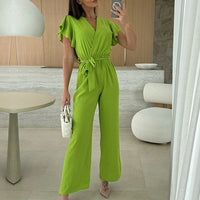 Kate™ | Schlichter Jumpsuit mit V-Ausschnitt und Rüschen