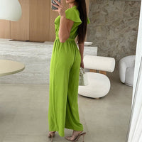 Kate™ | Schlichter Jumpsuit mit V-Ausschnitt und Rüschen