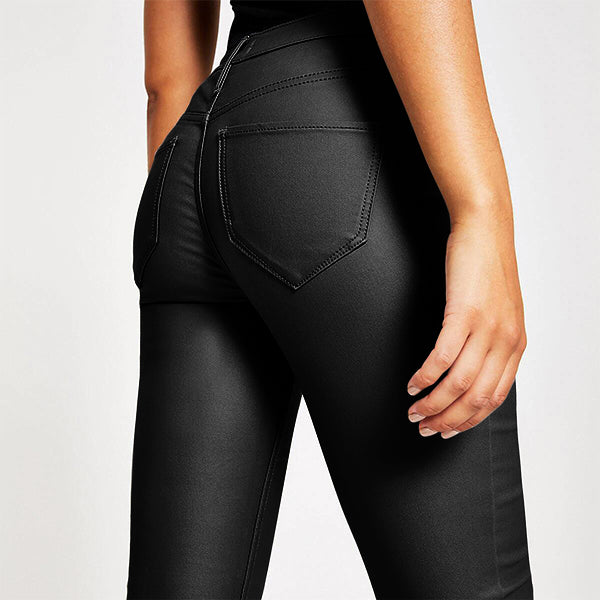 Raya | Slim Fit Stretch-Kunstlederhose mit mittlerer Taille