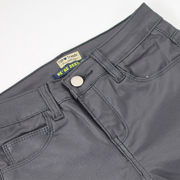 Raya | Slim Fit Stretch-Kunstlederhose mit mittlerer Taille