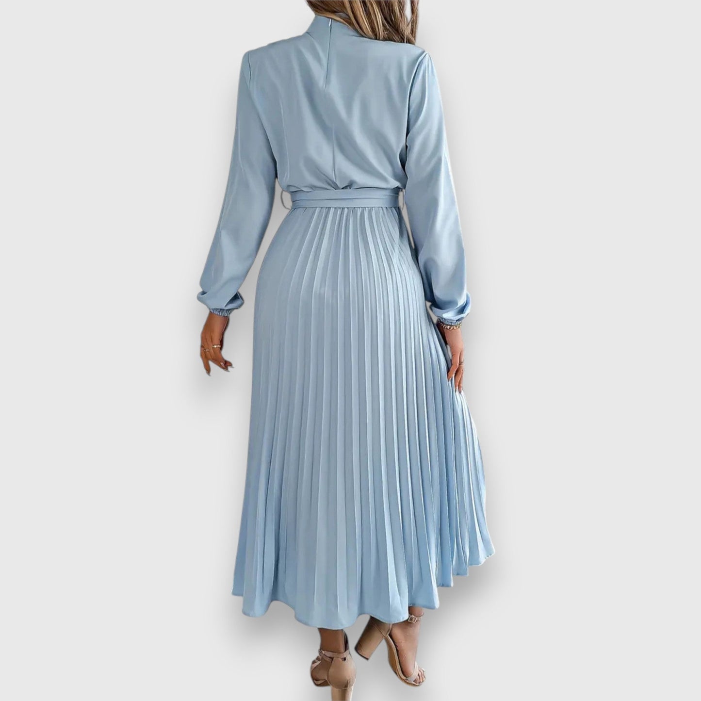 Khai | Feminines Plissee-Kleid mit edlem Schnitt