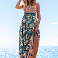 Tina | Stilvolles blumiges Maxikleid mit femininer Smokarbeit