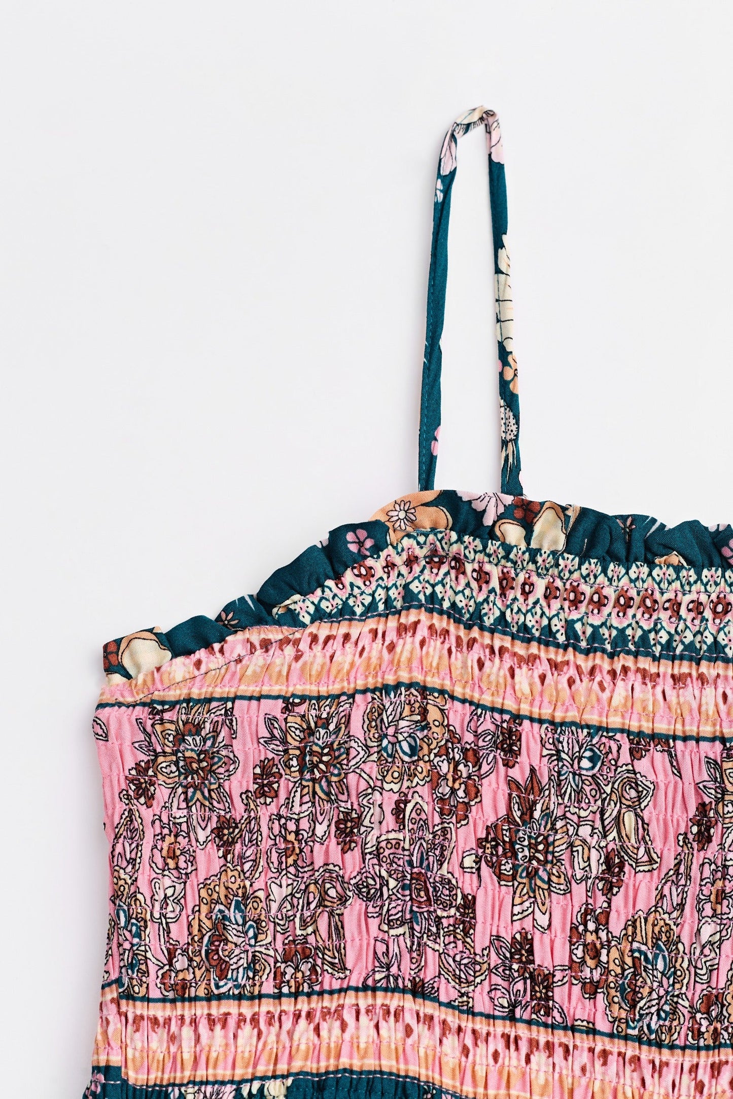 Tina | Stilvolles blumiges Maxikleid mit femininer Smokarbeit