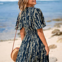 Ursula | trendiges Minikleid mit tiefem Ausschnitt für den Abend