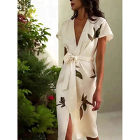 Gemma | modisches Wickelkleid mit lebendigem Blumendesign