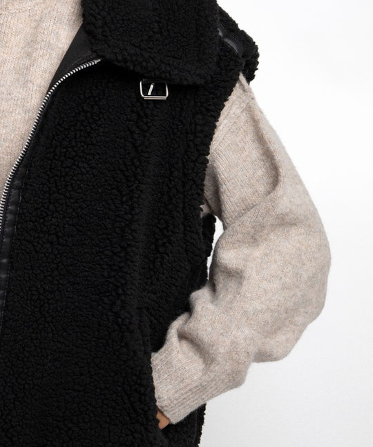 Amaya™ | Zeitlose Damenweste im modernen Stil