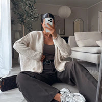 Adriana | Damen-Strickjacke, klassisch & bequem