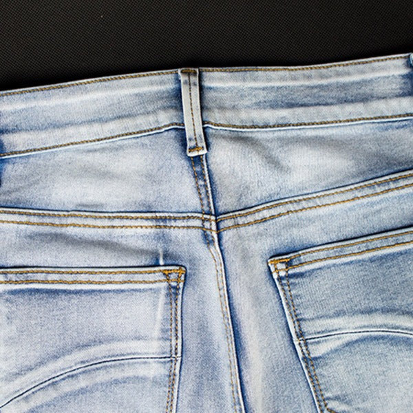 Elorie | Vintage-Jeans mit Blumenstickerei
