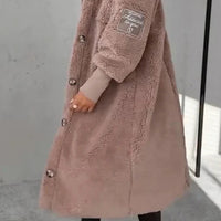 Karida | Gestreifter Plüschmantel mit Kapuze