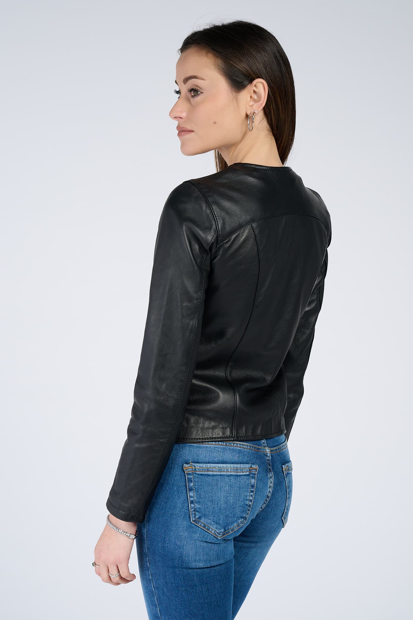 Layla | Klassische Jacke mit modernem Schnitt