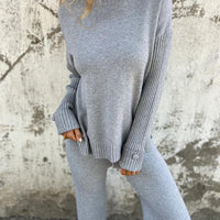 Leila | Lässiger zweiteiliger Anzug mit Rundhalsausschnitt und langen Ärmeln