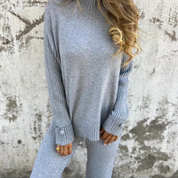 Leila | Lässiger zweiteiliger Anzug mit Rundhalsausschnitt und langen Ärmeln