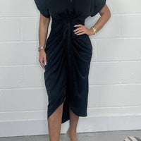 Ariel | Satin Midi-Hemdkleid mit drapierter Krawattenfront