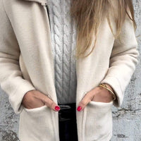 Zoe™ | Zeitlose Strickjacke