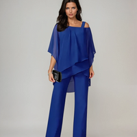 Angie | lässiges zweiteiliges Set, kombiniert im Lagen-Look.