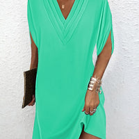 Estelle™ | Elegantes, einfarbiges Kleid mit geschlitzten Ärmeln