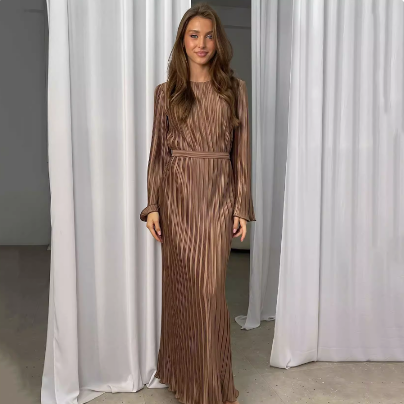 Adelheid | Zeitloses und schmeichelndes Kleid mit ausgestellten Ärmeln