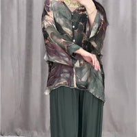 Vhelma | Lässiger Anzug im dreiteiligen Design mit V-Ausschnitt und Druck