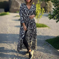 Milan | Langärmeliges Maxikleid mit lebhaftem Druck und Kragen