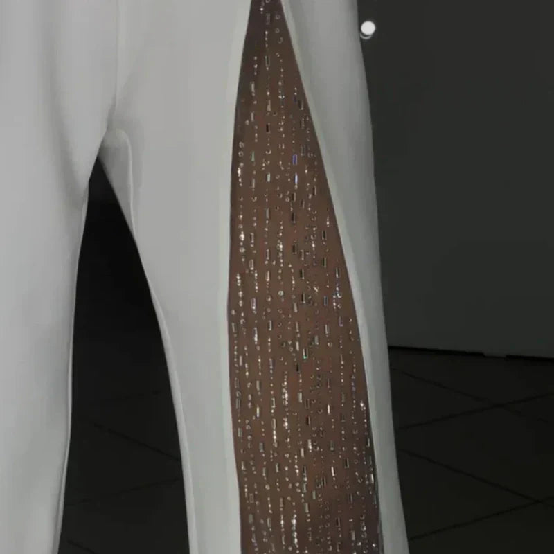 Xyriel | One-Shoulder Glitzer-Jumpsuit mit Mesh