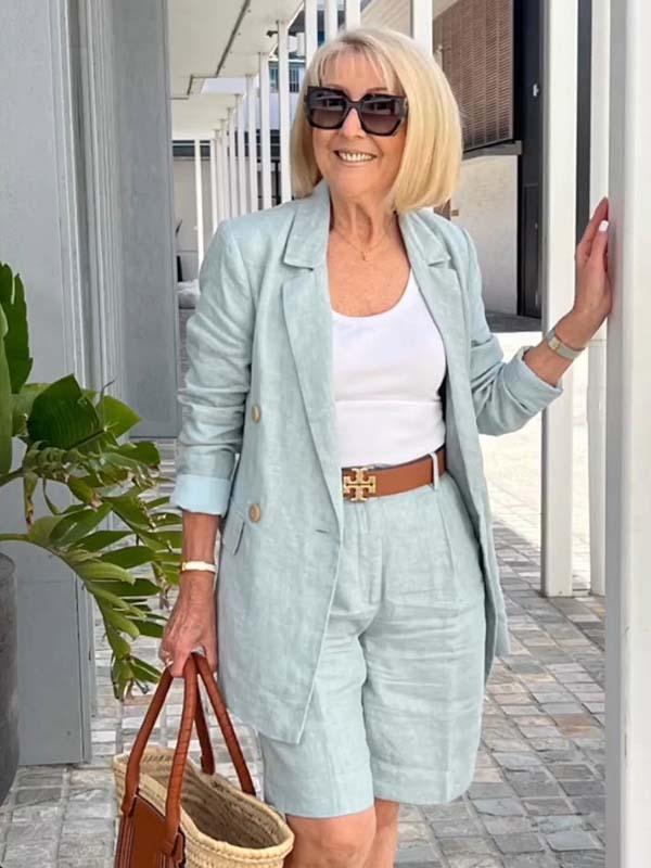 Carolin | Luftiges Set aus geblümter Jacke & Shorts