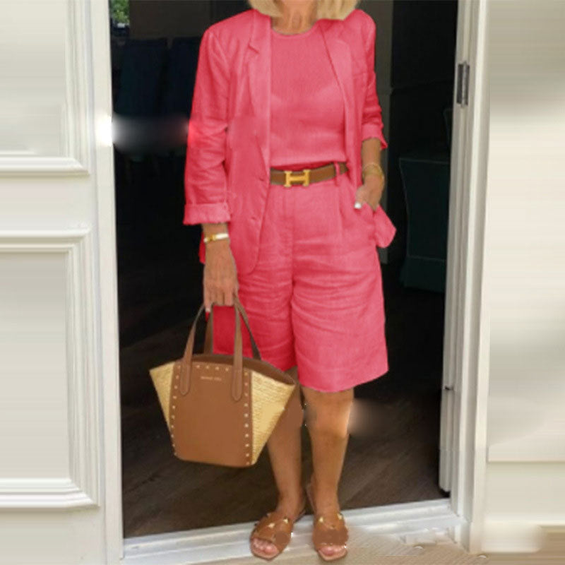 Carolin | Luftiges Set aus geblümter Jacke & Shorts