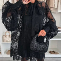 Lacie | Feminines Minikleid aus Spitze mit Schleifen-Detail