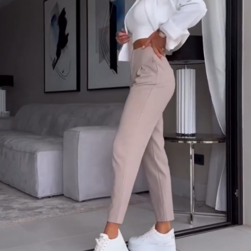 Georgia | Zeitlose Anzughose mit Nadelstreifen für Damen