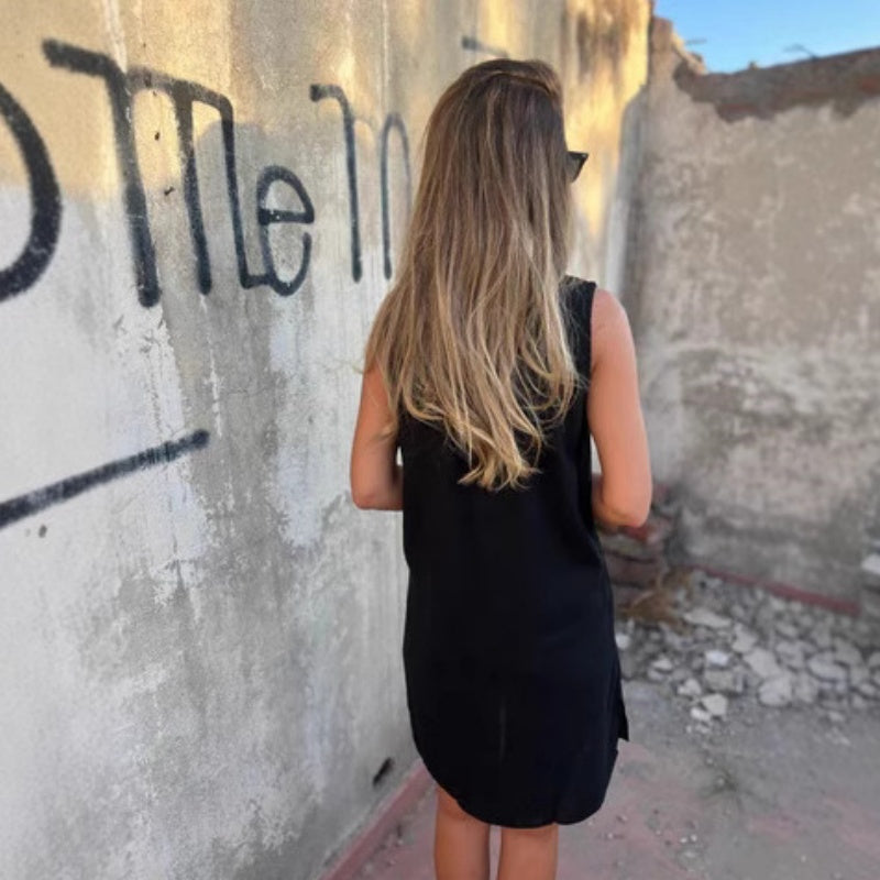 Cassie | Ärmelloses Minikleid mit Button-Down-Ausschnitt