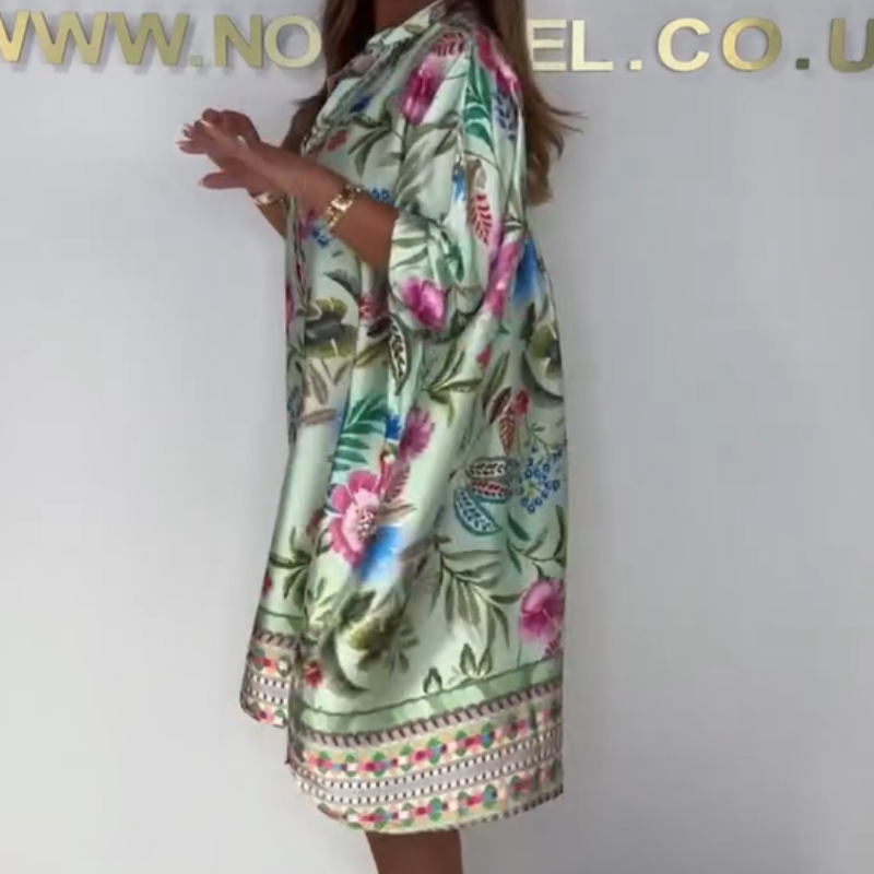 Debie | Bequemes Blumen-Kleid mit V-Ausschnitt und Knopfleiste vorne