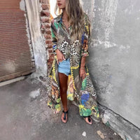 Precia | Elegantes langärmliges Kleid mit offenem Revers und floralem Print