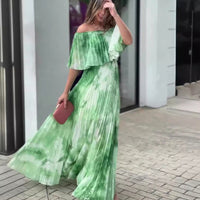 Lhorna | Stylisches bedrucktes Kleid mit offenen Schultern und Plisseefalten