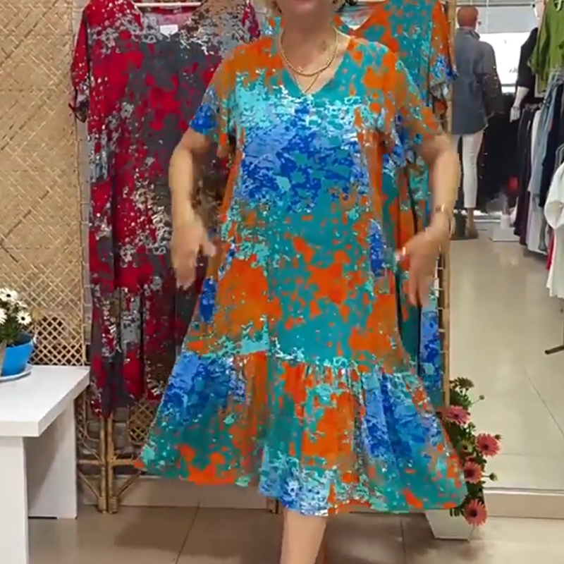 Micha | Midikleid mit V-Ausschnitt und lebhaftem abstraktem Muster