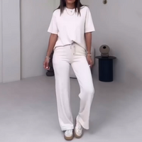 Dena | Zweiteiliges Set mit Kurzarm-Top und Hose