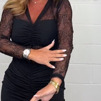 Juna | Spitzenkleid mit V-Ausschnitt