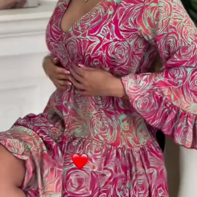 Wesley | trendiges plissiertes Kleid mit V-Ausschnitt für den Sommer