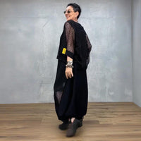 Sain | Urbanes Inneres Kleid mit Stricküberwurf